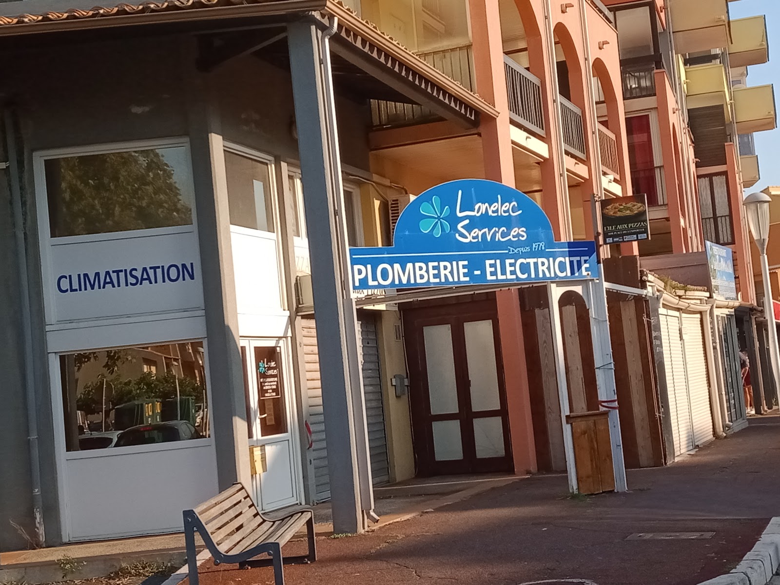 Lonelec Services